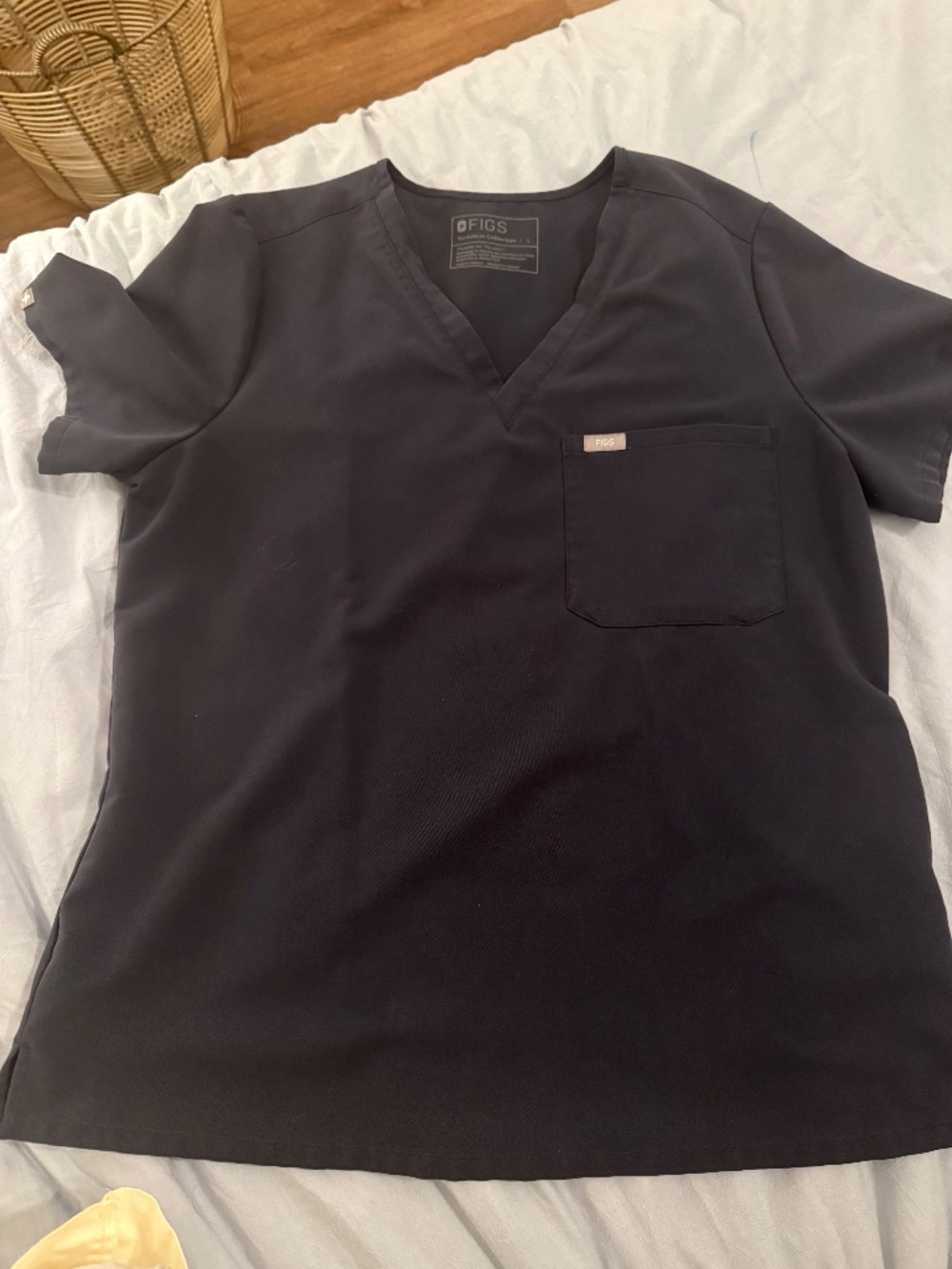 Women’s Large Short Sleeve Navy Blue Scrub Top